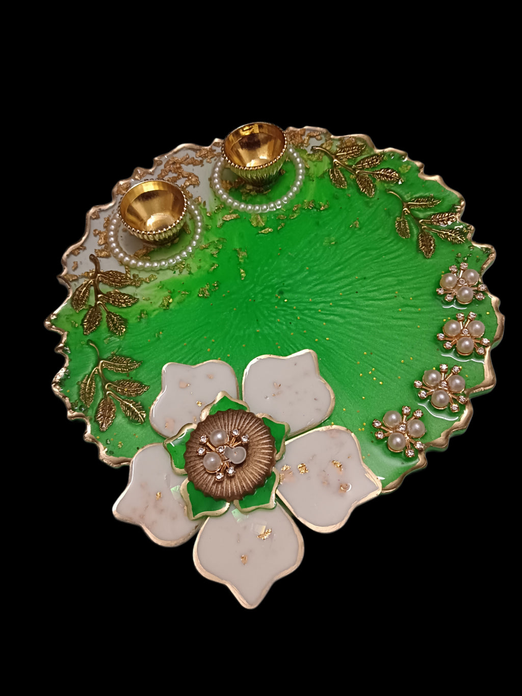 Emerald Bloom Handmade Resin Puja Thali – 8 Inches
