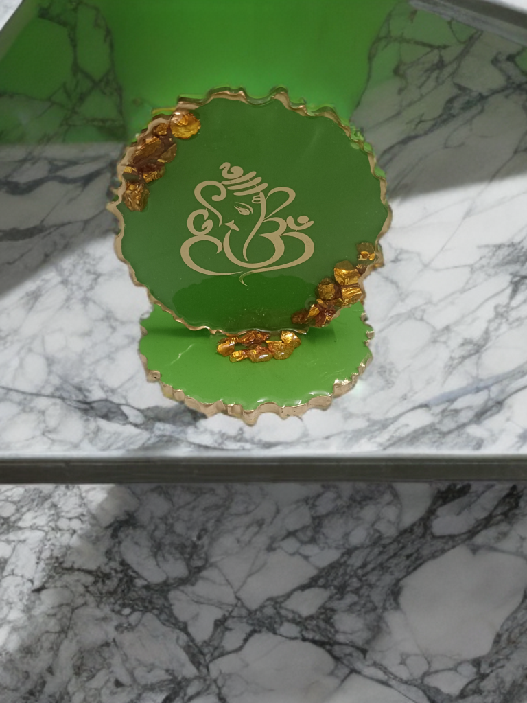 Divine Prosperity Ganesha stand